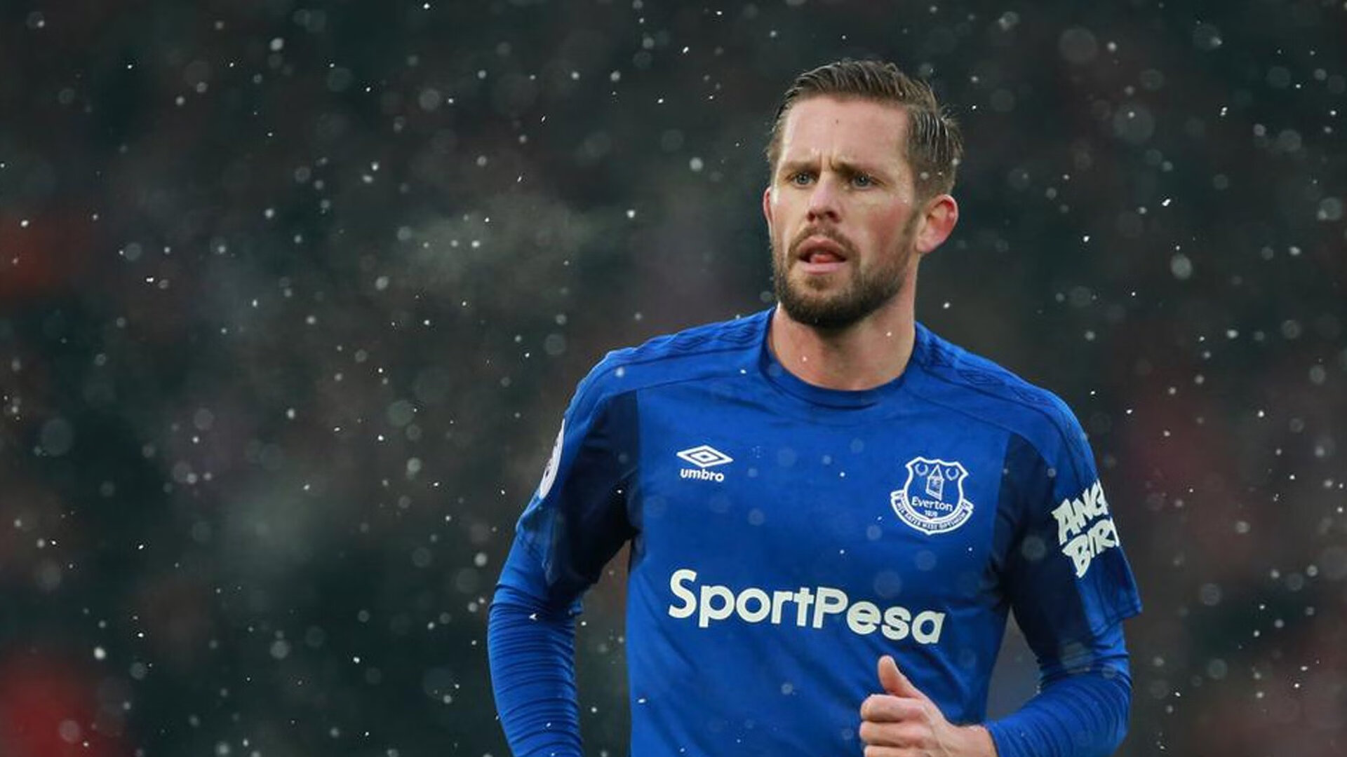 2017年季后赛：库里在对阵马刺的系列赛中累计投中超过20个三分，成为历史最强“投手”之一